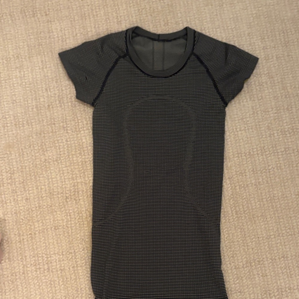 Women’s Lulu Navy and White Striped Tshirt